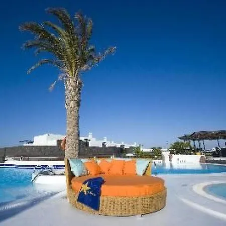 Mit Geraeumiger Terrasse By Interhome Hébergement de vacances